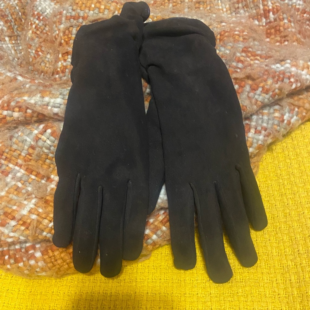 Elegant Brown Leather Gloves